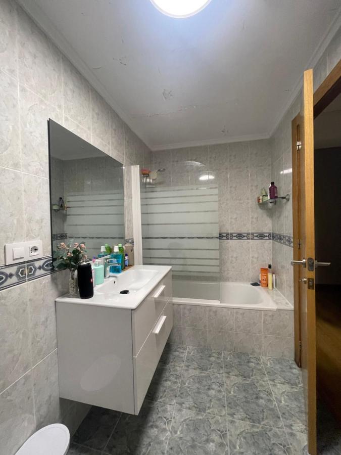 Habitacion Privada En Piso Compartido Hotel Valencia Bagian luar foto